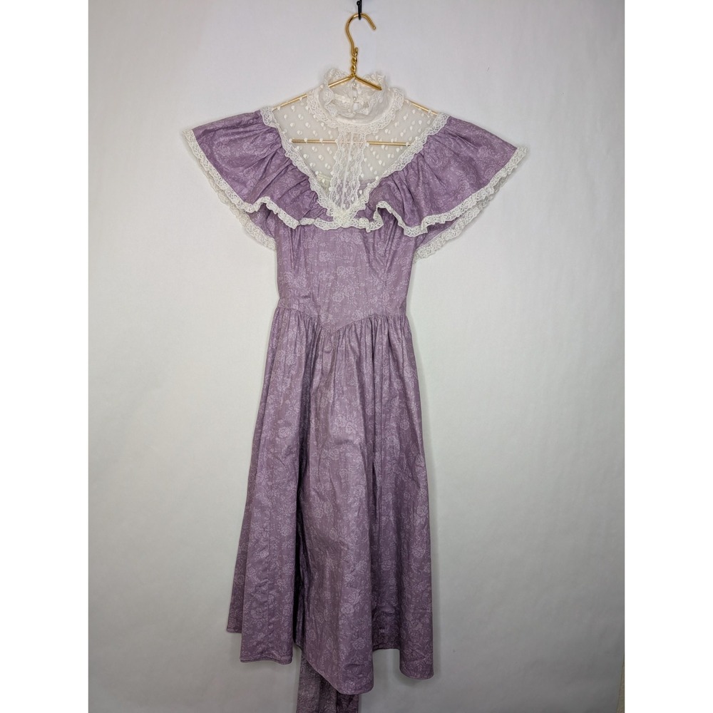 True Vintage Purple Gunne Sax, Victorian Style Dress With Lace Details Size 5